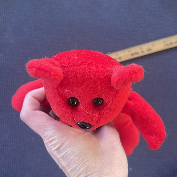 Red bear - Picture 7 of 9